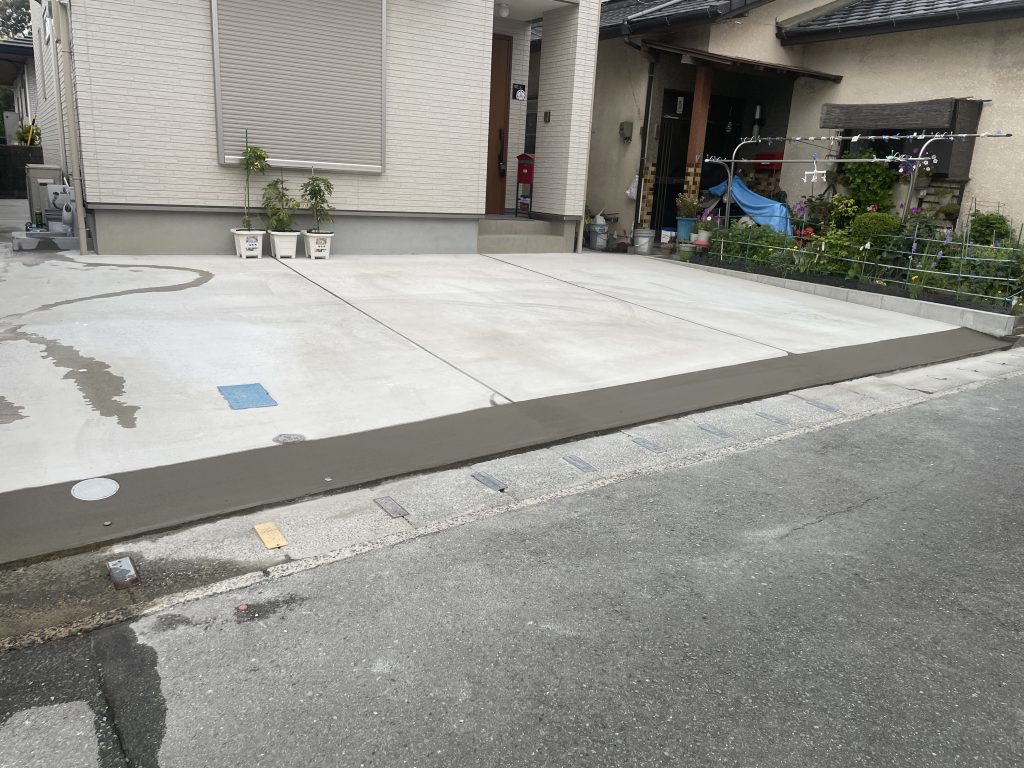 久留米市　縁石切り下げ工事
