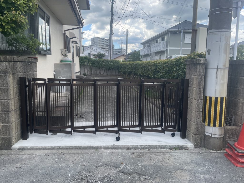 久留米市　駐車場収縮ゲート取替工事