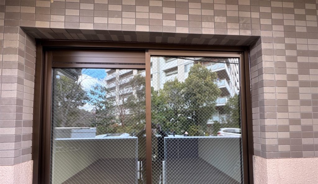 福岡市　アパート火災外壁補修工事(ベランダ)